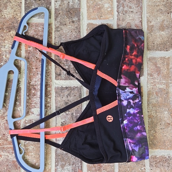 Lululemon Flip Your Dog Bra Size 8 - Picture 3 of 5